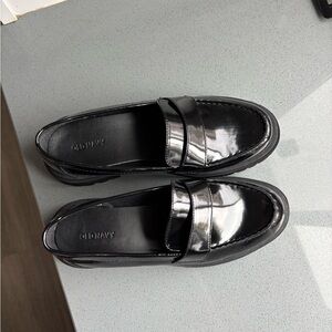 Old Navy Women's Glossy Black Loafers